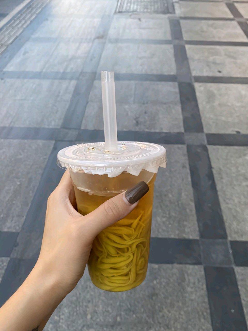 米蛆我听南宁的说叫槐花粉，多好听啊，为什么玉林要叫“蛆”[允悲][允悲][允悲]