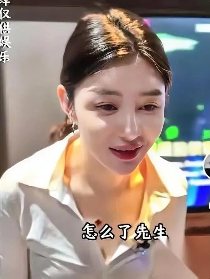 仙桃这小网红

真的笑麻了

带儿子围堵女孩还被反杀？

真的搞不懂现在网红门槛