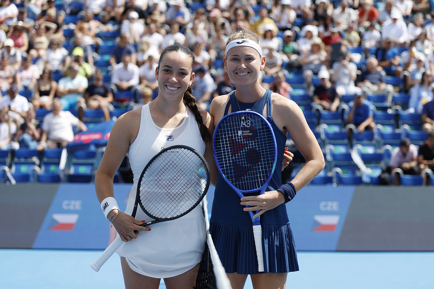 本周两站巡回赛周五完整赛果👇📍WTA250布拉格站瓦伦托娃 2-6 6-4 