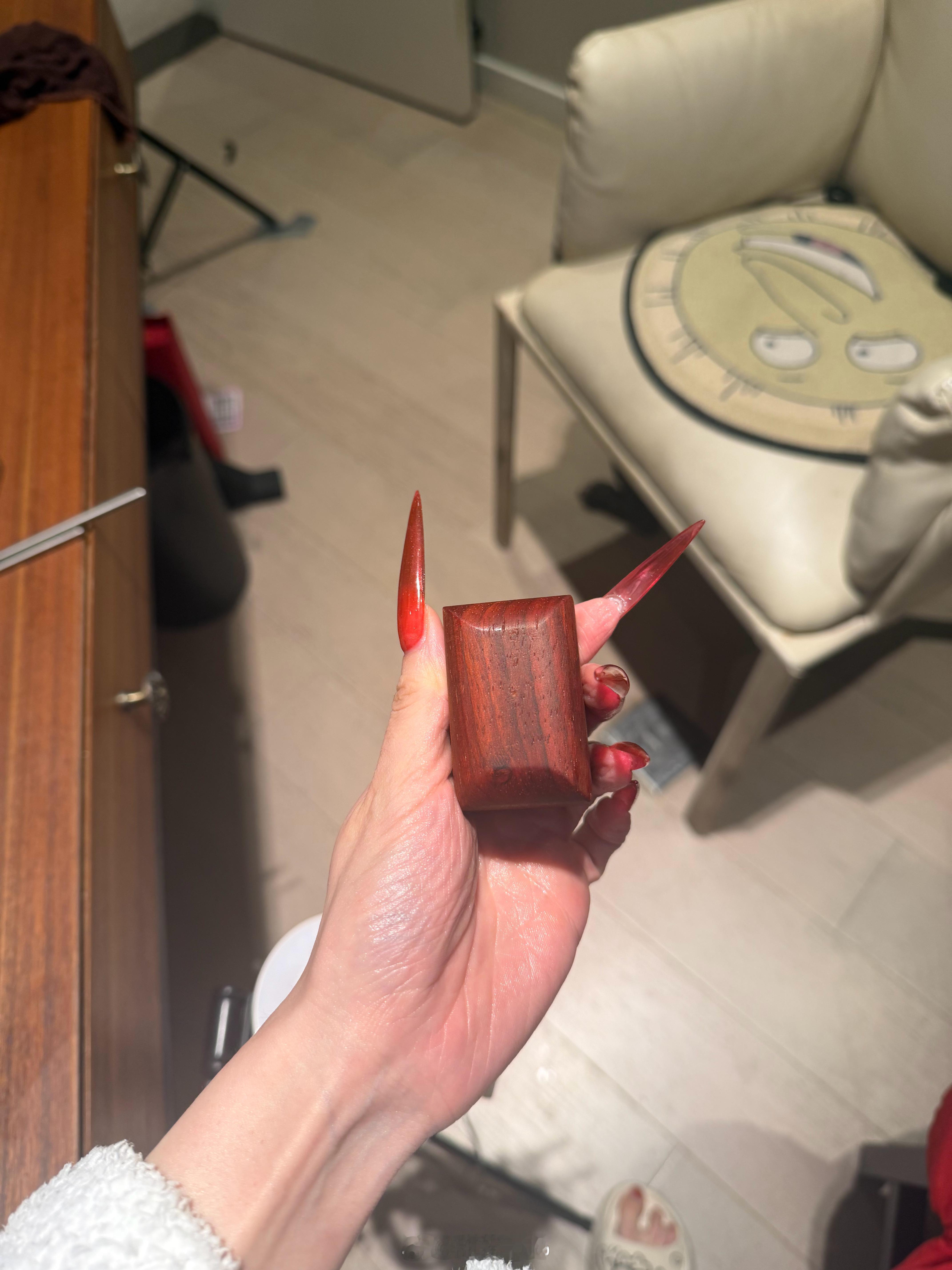 我最重要的直播道具是一块惊堂木 