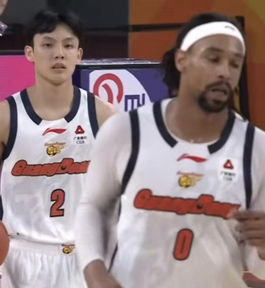 广东男篮赛季夺冠目标有变：彻底没戏了！麦考尔复出状态一般，如果小崔复出也是平平无