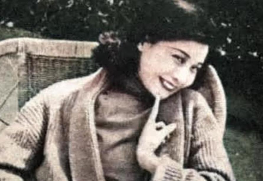 女特务郑苹如有多美？美色诱汉奸，因颜值高对手不忍开枪。

这事听起来像民间野史。