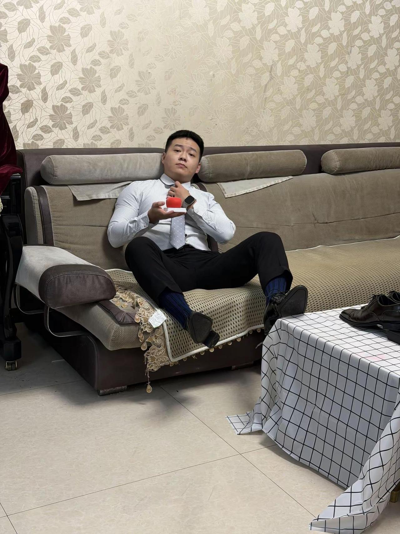 从此我也学会了第二种领带打法正装 你的叔 人夫感 正装男