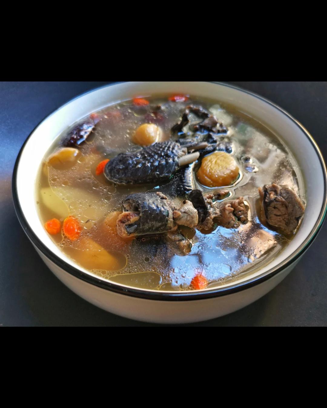 都说过月子要吃软的，好消化的，那是穷苦时候的说法，现在条件好了，过月子也要最好的