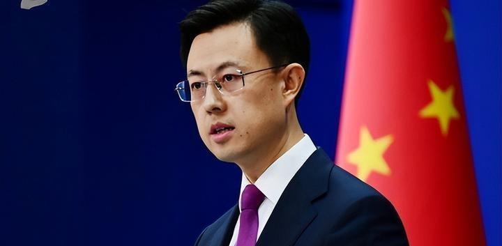 这半年时间里，日本在乌克兰问题上的角色转换快得让人有些始料未及。以前顶多是拿钱出