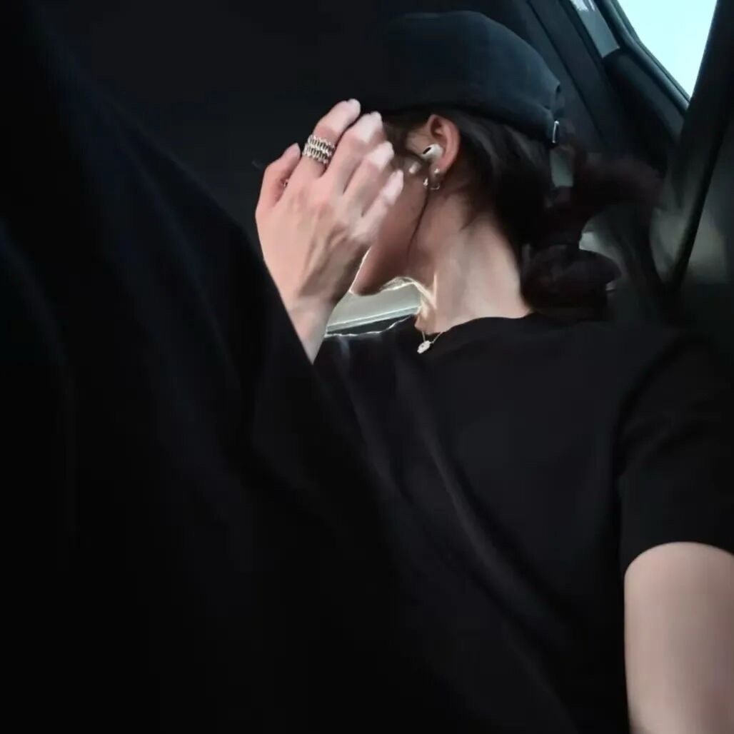 生活就像一个玄学 越计划以后越没有以后 再也不许愿了 否则老天爷就知道怎么整我了