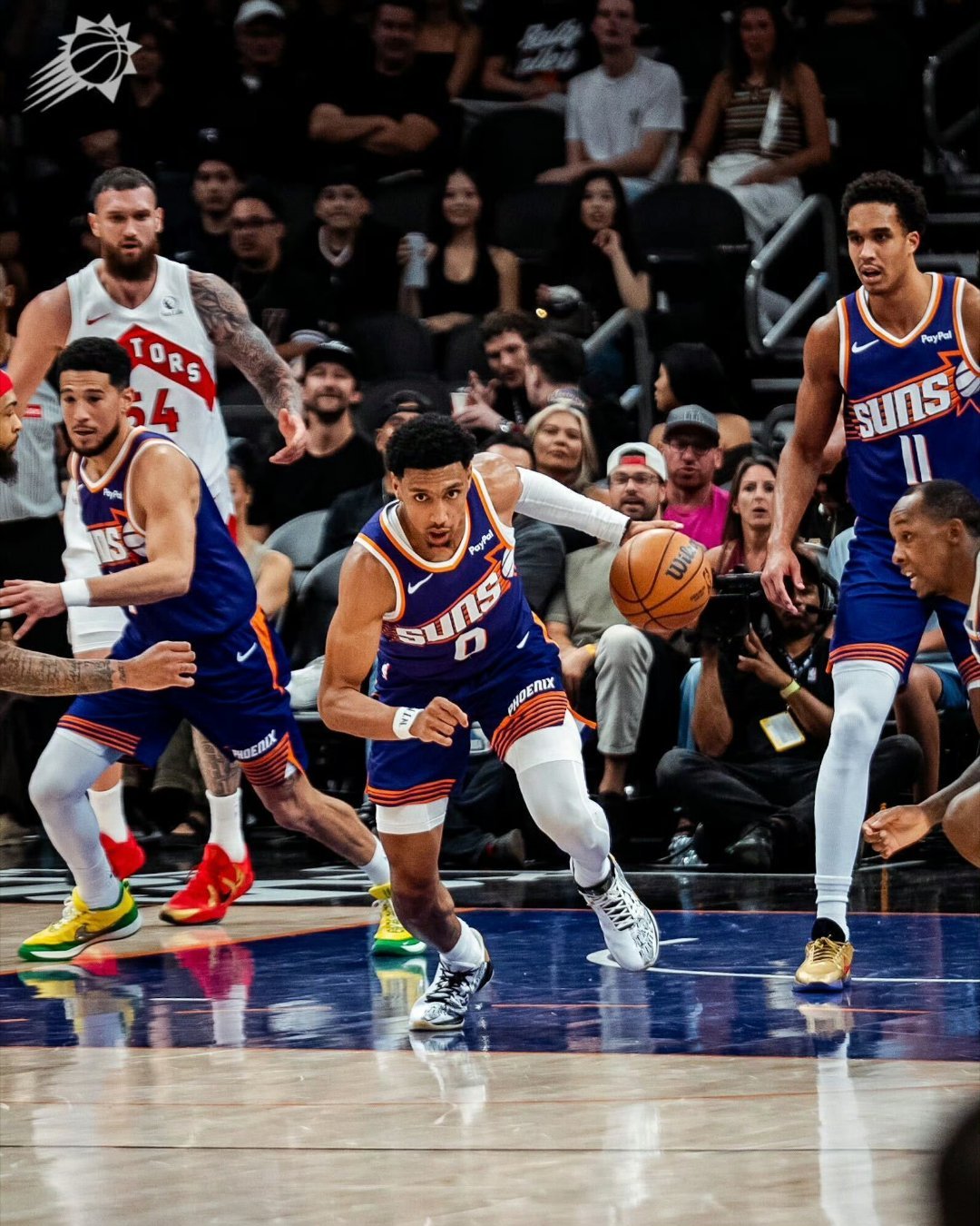 终结五连败了。上一次打猛龙就是由连胜到连败，今天连败在他们身上终结，希望能让我们