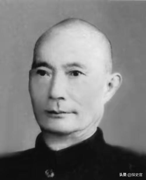 1950年，军长连夜进京以为高升，刚下车直接被逮捕，结局出人意料
 
1950年