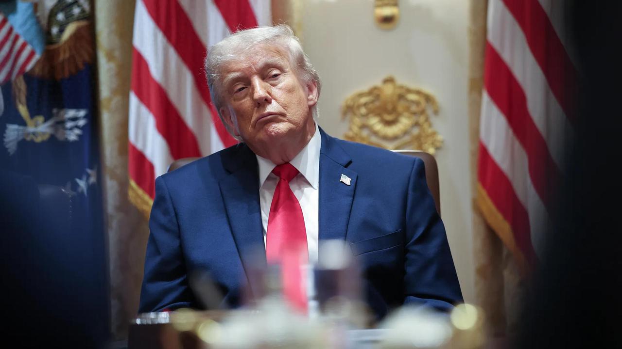 美国众议院落下关键投票，215比208的票数让约束特朗普对伊用兵的法案顺利过关，
