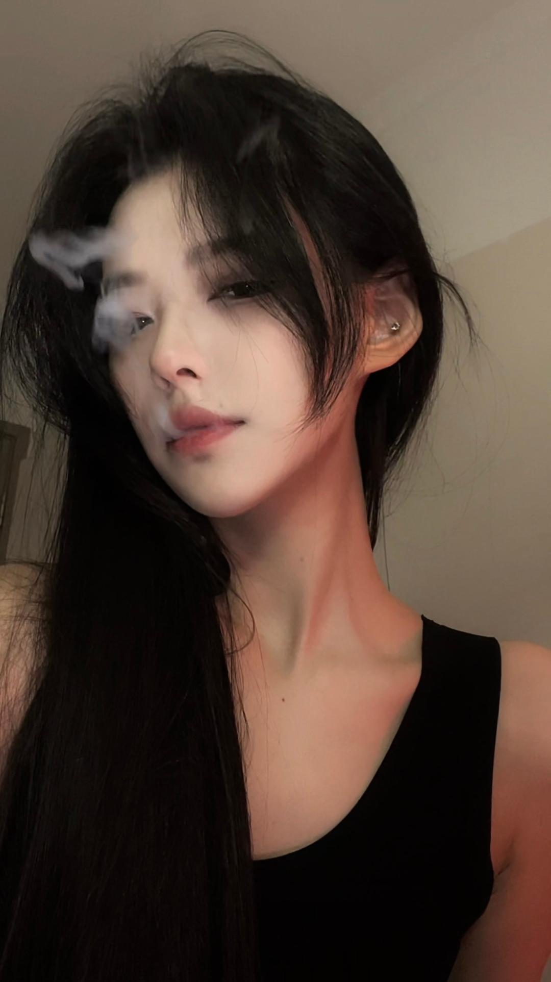 抓住两个带头的先口头教育，接下去再深入教育，最后必定水落石出