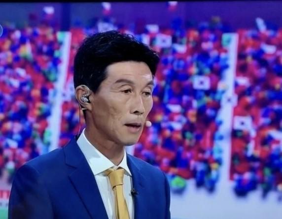 央视最近播的都是18强赛预选赛，不是正赛，2026年才开踢呢。
我翻了CCTV5