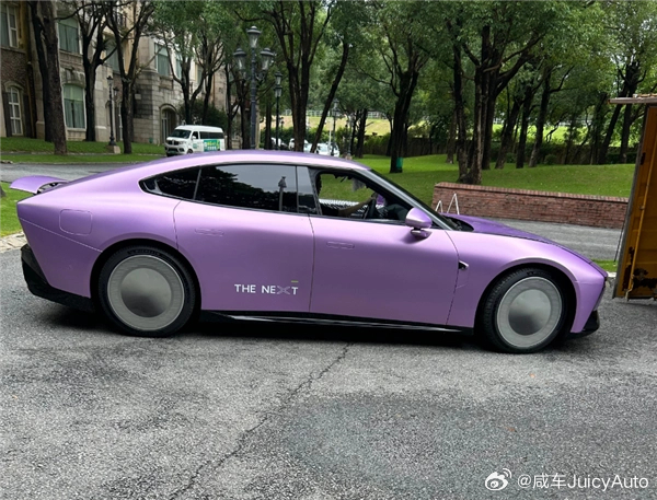 颜色非常鬼火，尾翼倍显多余，这是什么战术？ ​​​