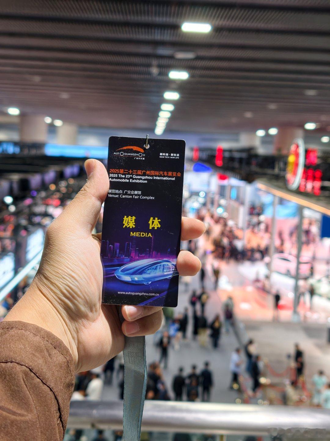 想看什么车，评论区都说一下，今明两天我都在不走2万步，我的KPI都不算达标。第一