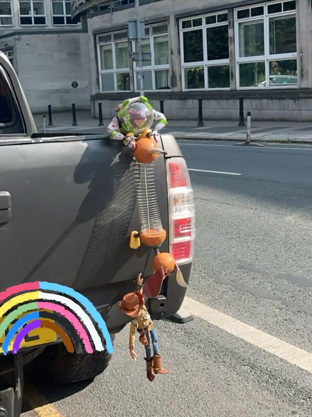 各种车尾拯救胡迪装饰，好可爱！ 