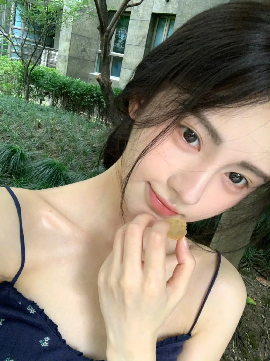 鞠婧祎 夏日甜宝出现，又是熟悉的软糖