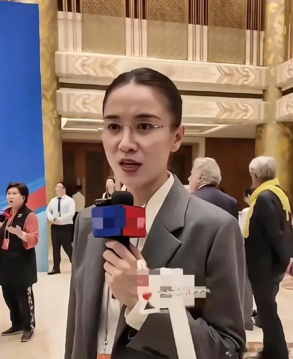宋佳的含金量还在上升，看了她在文明会议采访时的讲话，之前说她的白玉兰获奖感言是背