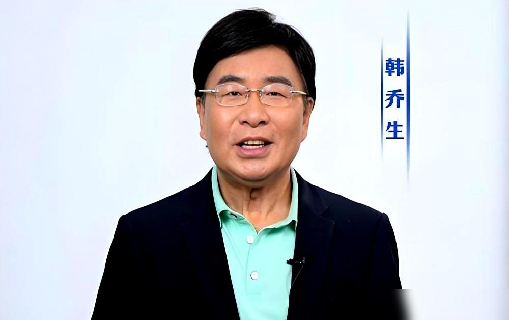 她们15投1中，我却想说声谢谢。
 
李月汝的左膝，缠着冰冷的金属护具。这不是训