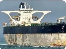 美俄大西洋硬碰硬！潜艇护航也没用？美军直接扣押俄籍油轮
 
当地时间1月7日突发