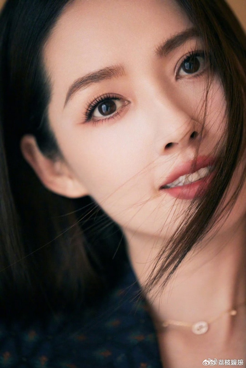 谢依霖用郭碧婷送的杯子装酱油风华合伙人 郭碧婷送的结婚礼物被装酱油，这才是成年人