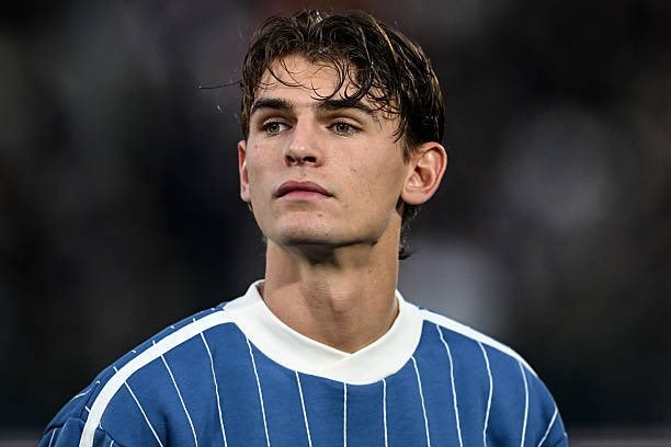 欧文·哈格里夫斯：“科莫有个年轻小将，尼科·帕斯。他有重返皇家马德里的选项，但如