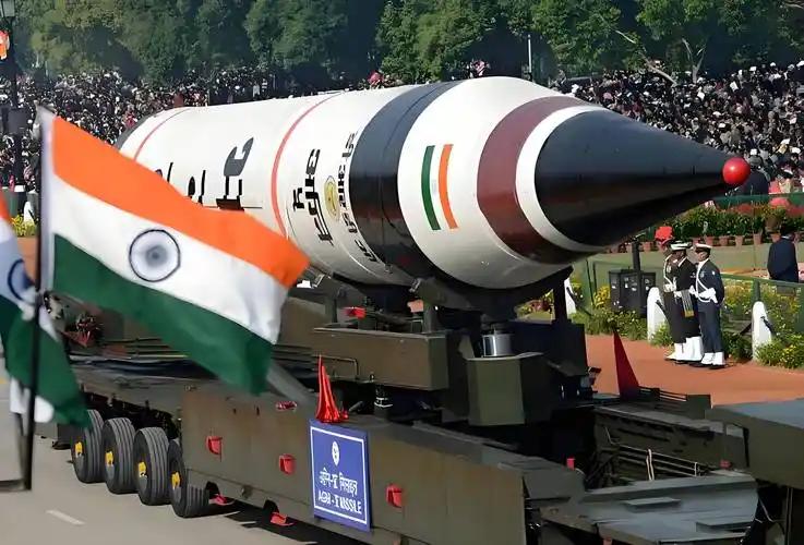 特朗普：如果伊朗获得核武器，它能在两分钟内把意大利炸上天！意大利总理梅洛尼：据我