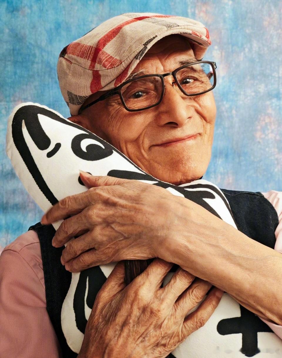 游本昌老师安详离去，女儿游思涵平静讲述父亲最后的时光，表示对此的感受更多的是对生