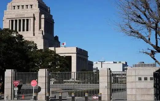 日本现在最害怕中国的一点，不是怕咱们军队多厉害，也不是怕咱们人多，他们最害怕的是