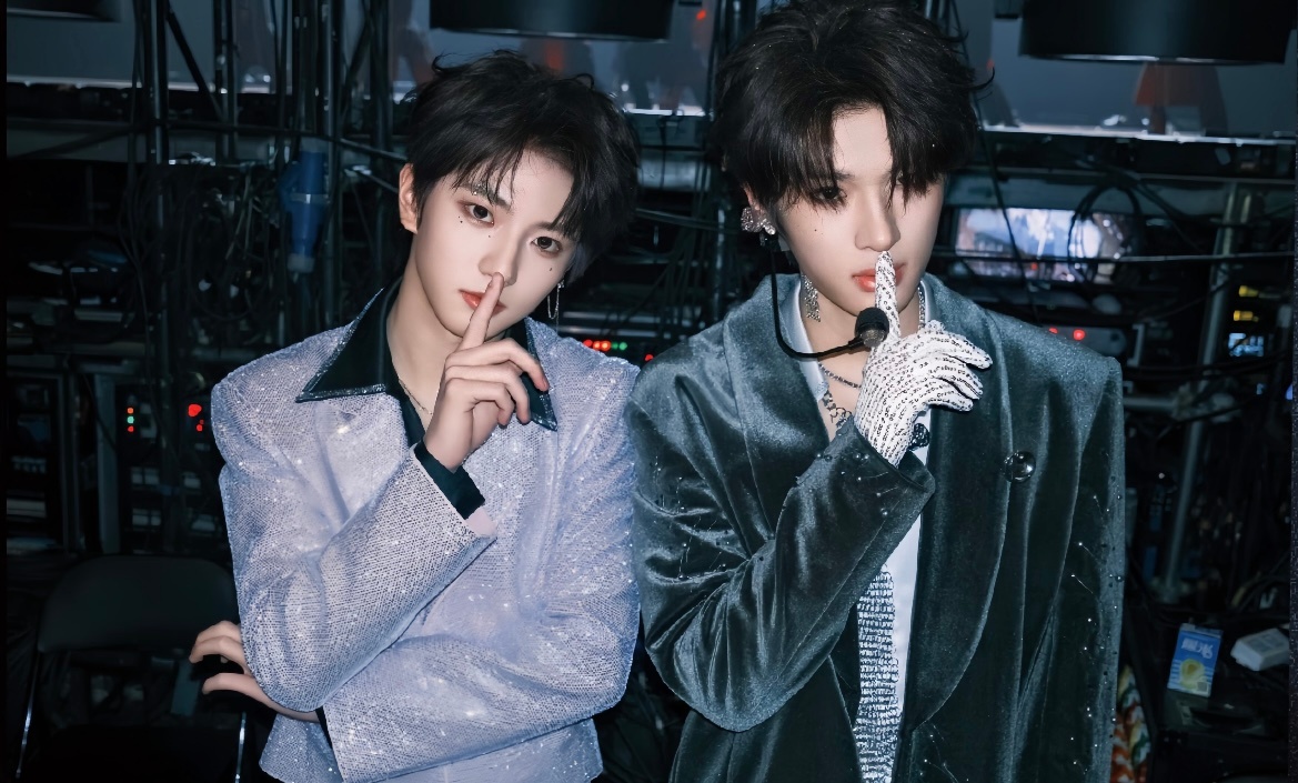 TF家族运动会最不吃压力的灯牌事已至此 我只能说 哈哈哈哈哈哈哈哈哈哈哈哈哈 