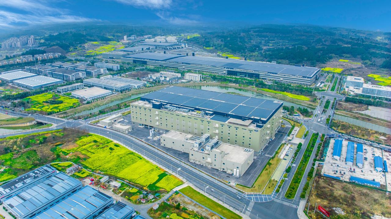 四川的“副班长”绵阳，GDP居然跑不过江西的赣州？🤔

很多网友想不通：四川经