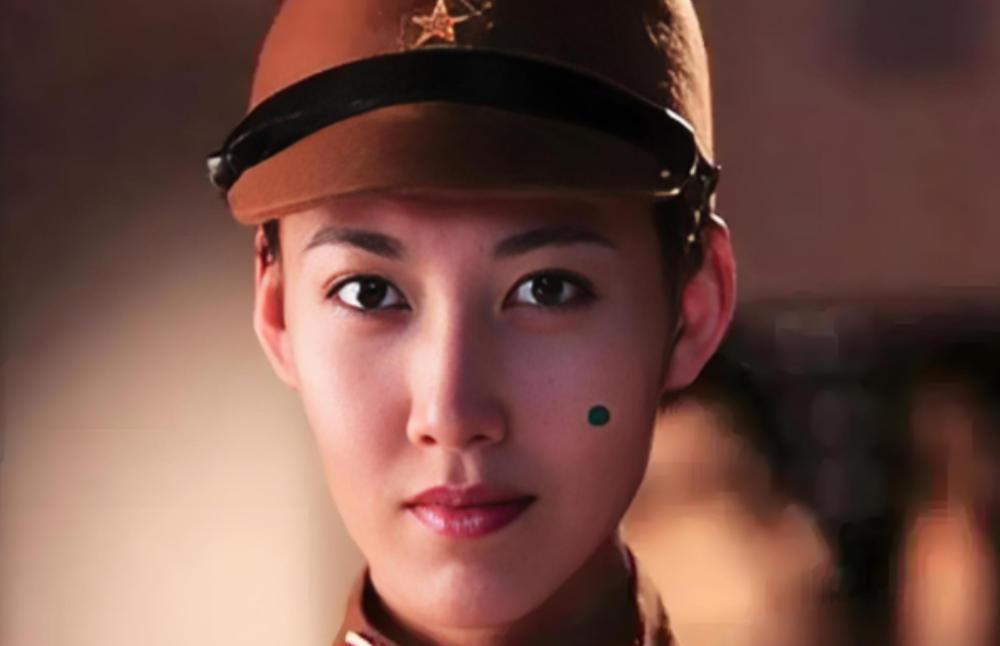 1939年，东条冥郎看到女儿遗体被完整送回后，竟异常兴奋，当众拿起刀子切开女儿腹