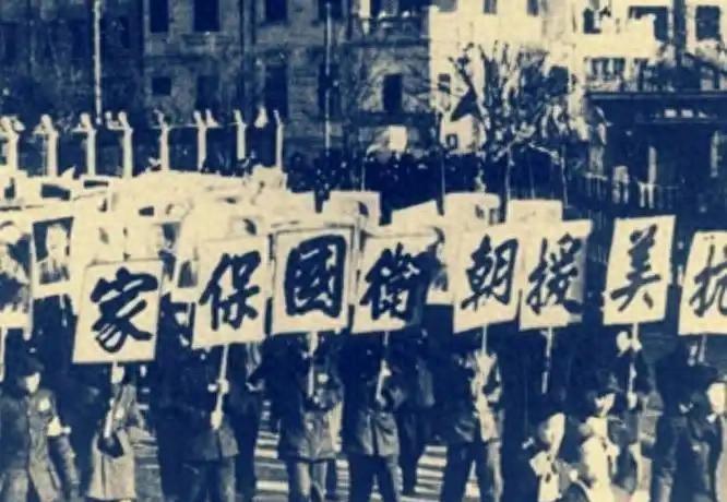 毛岸英为国牺牲之后，蒋介石曾经对儿子蒋经国说了怎样令人深思的一席话？
1950年