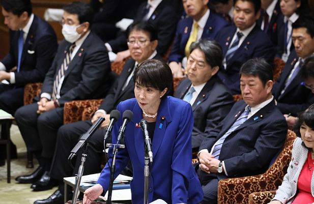 日本内阁投票了，结果是：杀伤性武器，可以卖！七十年的出口禁令，被高市早苗用一场内