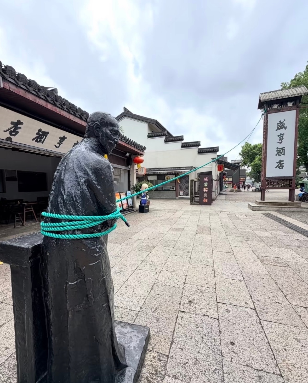 浙江人民已表达对台风的最大尊重 
