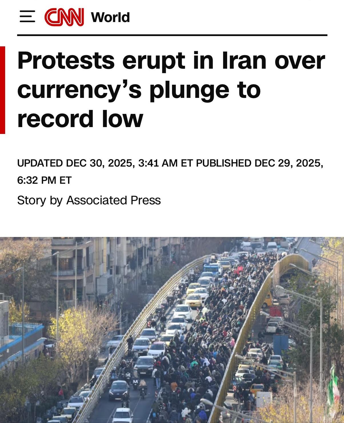 这次，伊朗不是以色列与美国的外部势力，而是本国经济出了大问题，终于导致民众走上街