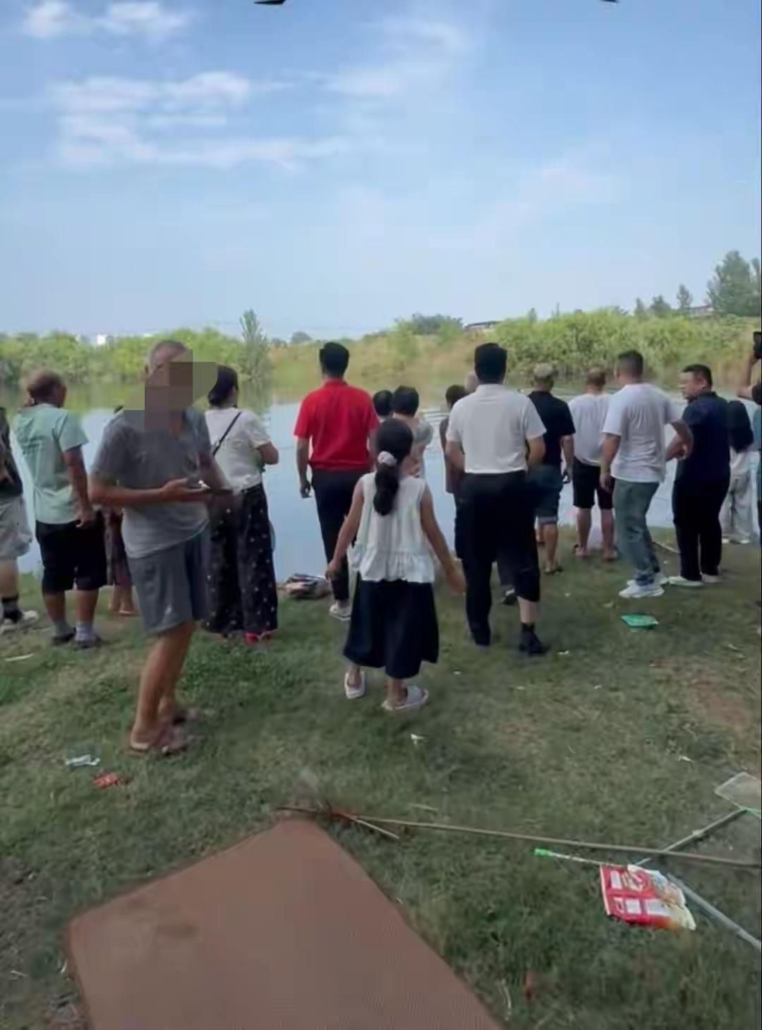 放下恩怨以命渡人！28岁退伍小伙救人牺牲，留给全家无尽伤痛。
 （个人观点仅供参