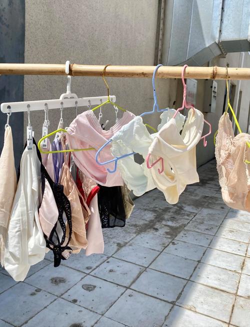 “内裤和袜子能不能一起洗？”这个世纪难题，就像甜粽子咸粽子之争，每年都要在四川人