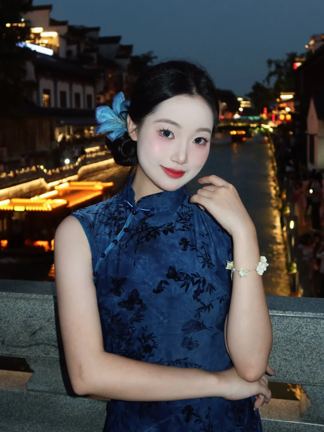 夜泊秦淮🎑听说夜晚的秦淮河和旗袍更配喔🦋