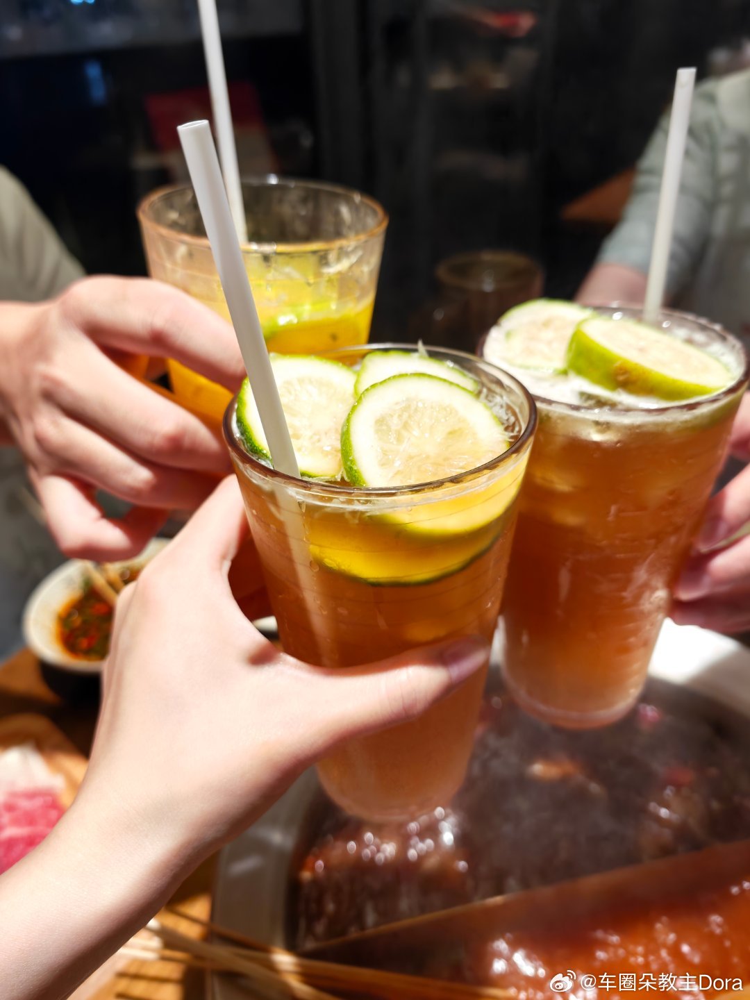 夜宵时间！今天吃串串，干杯🍻 