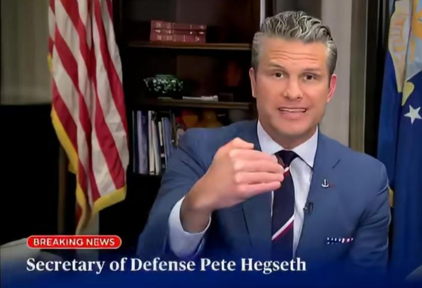 美国战争部长皮特·赫格塞斯：

特朗普曾说伊朗永远不会拥有核武器。伊朗人不相信。