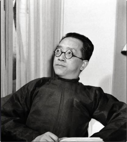 胡适说：“聪明的人，看到历史就会觉醒；善良的人，看到真相就会觉醒；无知的人，需经