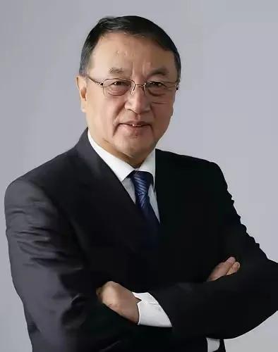 大家好，今天想和大家聊聊关于对一些事情评判的思考。就拿柳传志来说，他在多年的工作