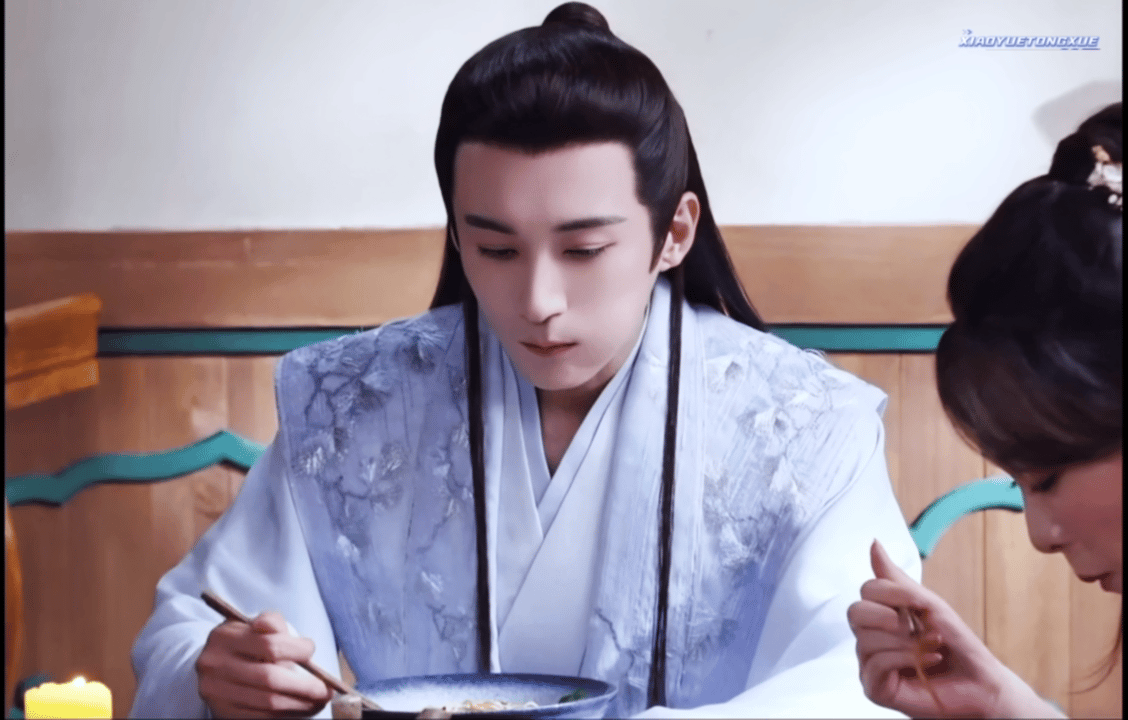 明星参加尖叫之夜路透 期待刘学义念无双源仲参加2025爱奇艺尖叫之夜、“为爱发电