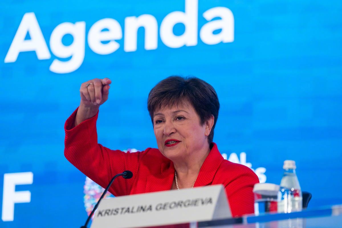 【#IMF敦促美国减少贸易限制#】据法新社2月25日报道，国际货币基金组织(IM