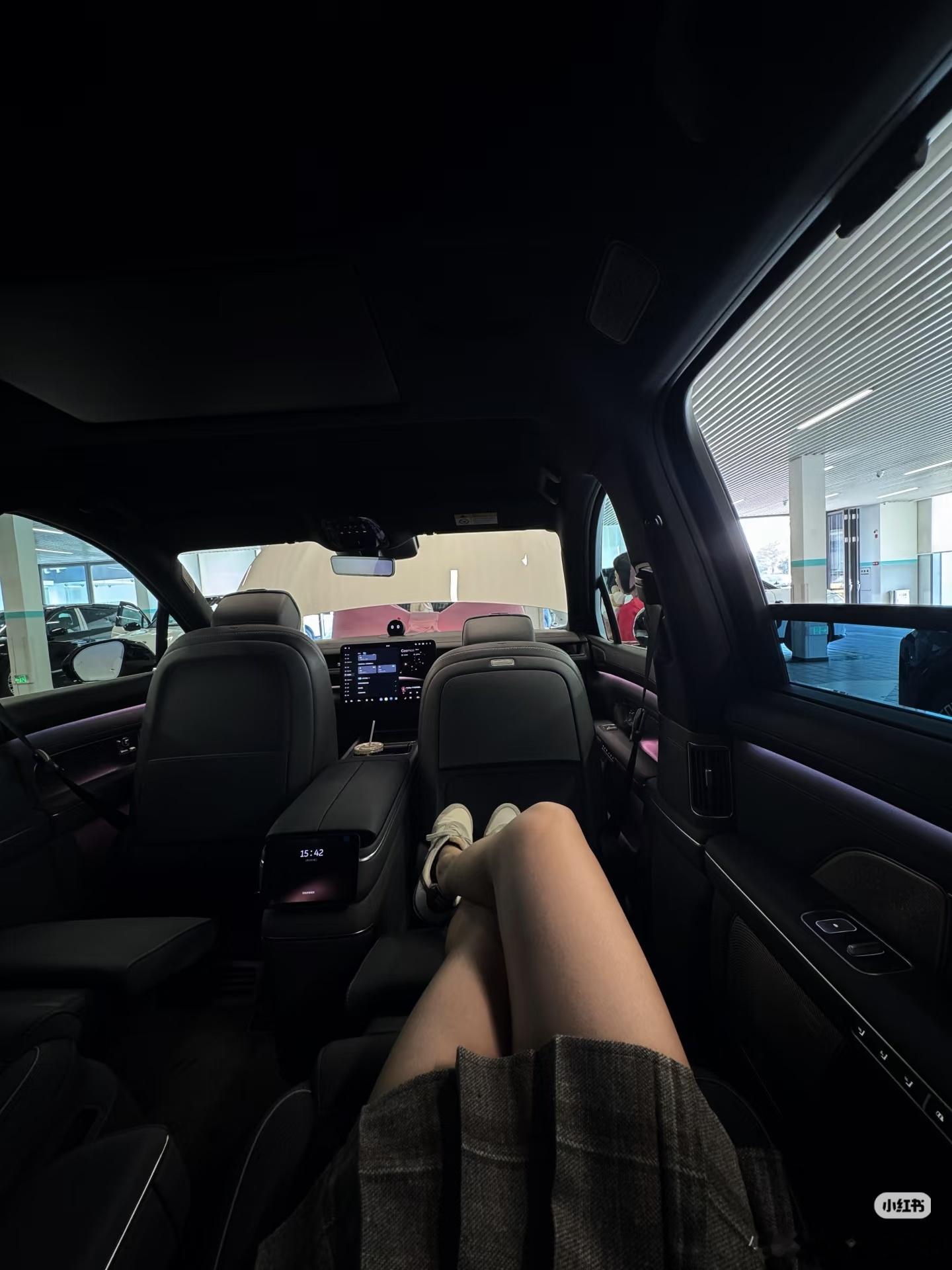 新年提新车，蔚来es8🥳（rt:xhs