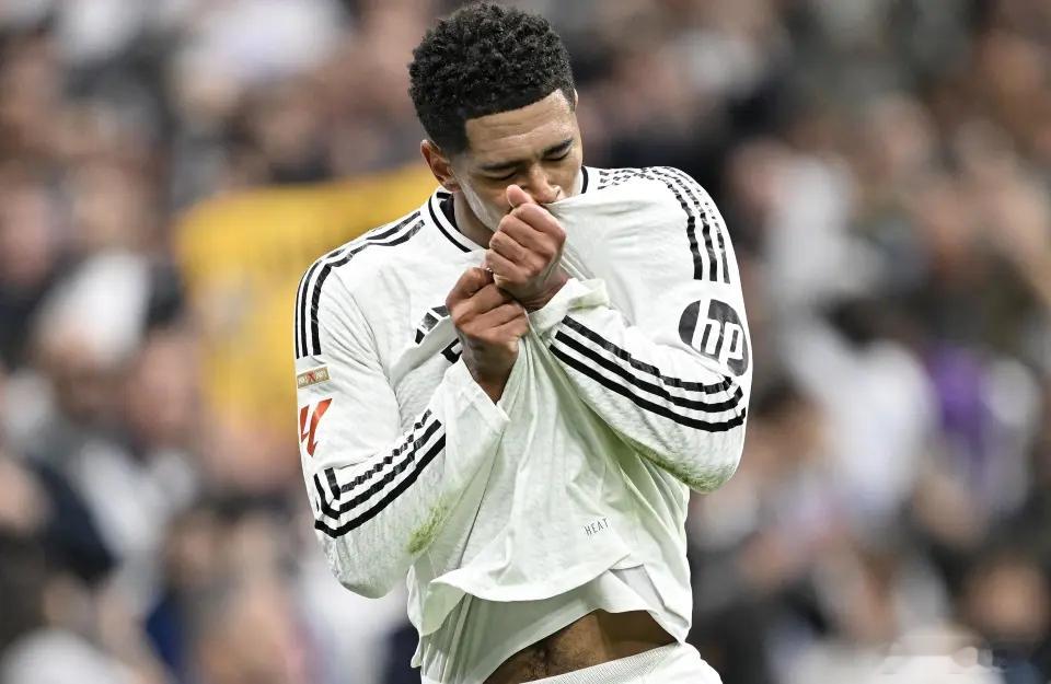 贝林厄姆深陷双线战术困境 亿元核心遇生涯瓶颈据《阿斯报》报道，皇马亿元球星贝林厄