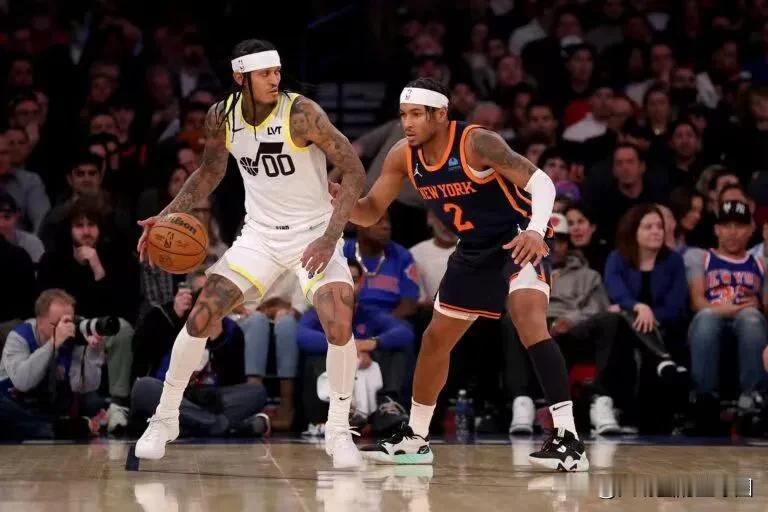 据NBA分析网报道，尼克斯在得到阿奴诺比的交易中失去了巴雷特和奎克利，球队没了奎