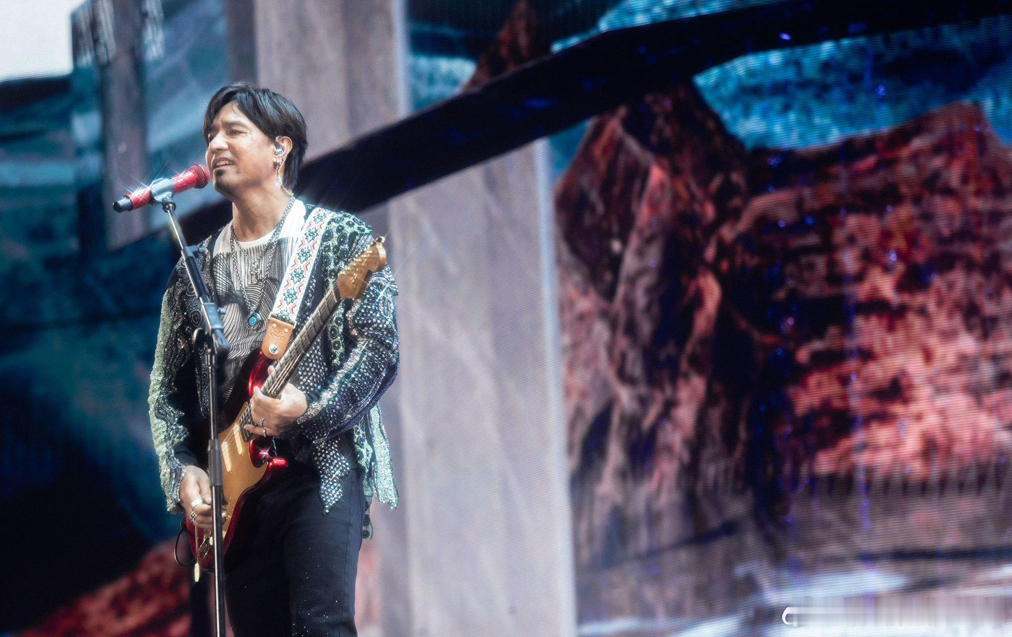 动力火车一路向前演唱会南京站 🎸摇滚青春正式启航！7月11日南京开唱，实力派l