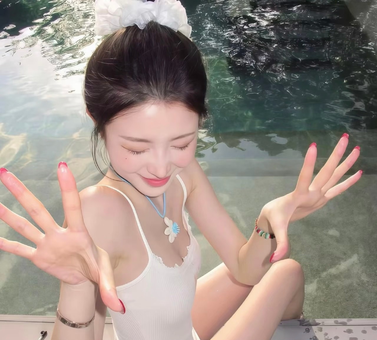 WeChat头像可爱头像 小众头像 干净女头 