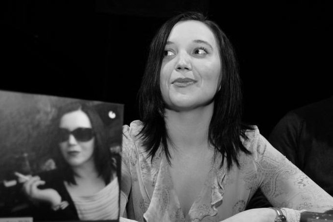 斯洛文尼亚记者、公关人士兼作家安娜·尤德突然去世。安娜·尤德，这位直言不讳的斯洛