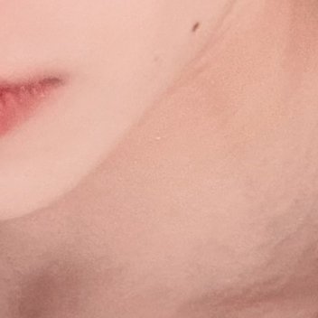 0000人生，该笑的时候，不如放声大笑。抱怨身处黑暗，不如提灯前行。愿你在自己存